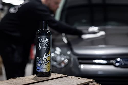 Auto Finesse Graphene Filler Wax Infused with graphene, this liquid advanced sealant has been developed to add extreme gloss and durable, ultra-hydrophobic protection