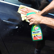 Turtle Wax - Wax It Wet Car Spray Wax, 2 x 500ml - Instant Shine & Protection, Quick & Easy Application, Advanced Technology for Smooth and Slick Finish