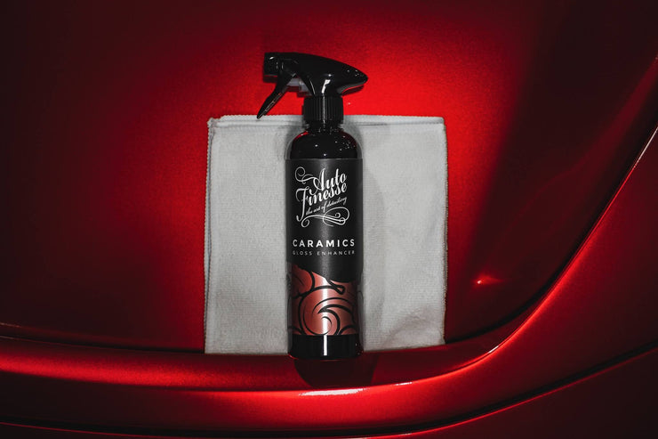 Auto Finesse Caramics Gloss 1Litre Caramics Gloss Enhancer: an advanced, ceramic infused detailer that not only adds acres of shine but boosts the life of ceramic coatings.