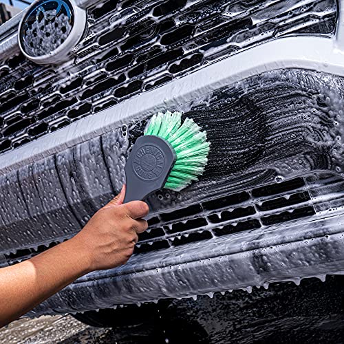 Chemical Guys ACCG08 Wheelie All Exterior Surface and Wheel Brush (Safe for Cars, Trucks, SUVs, RVs, Motorcycles, & More) Green