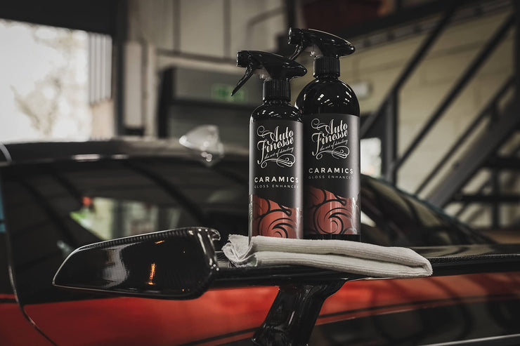 Auto Finesse Caramics Gloss 1Litre Caramics Gloss Enhancer: an advanced, ceramic infused detailer that not only adds acres of shine but boosts the life of ceramic coatings.