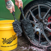 Meguiar's X1902EU Supreme Microfibre Wheel Brush, Medium, Completely Safe Wheel Cleaning , Black